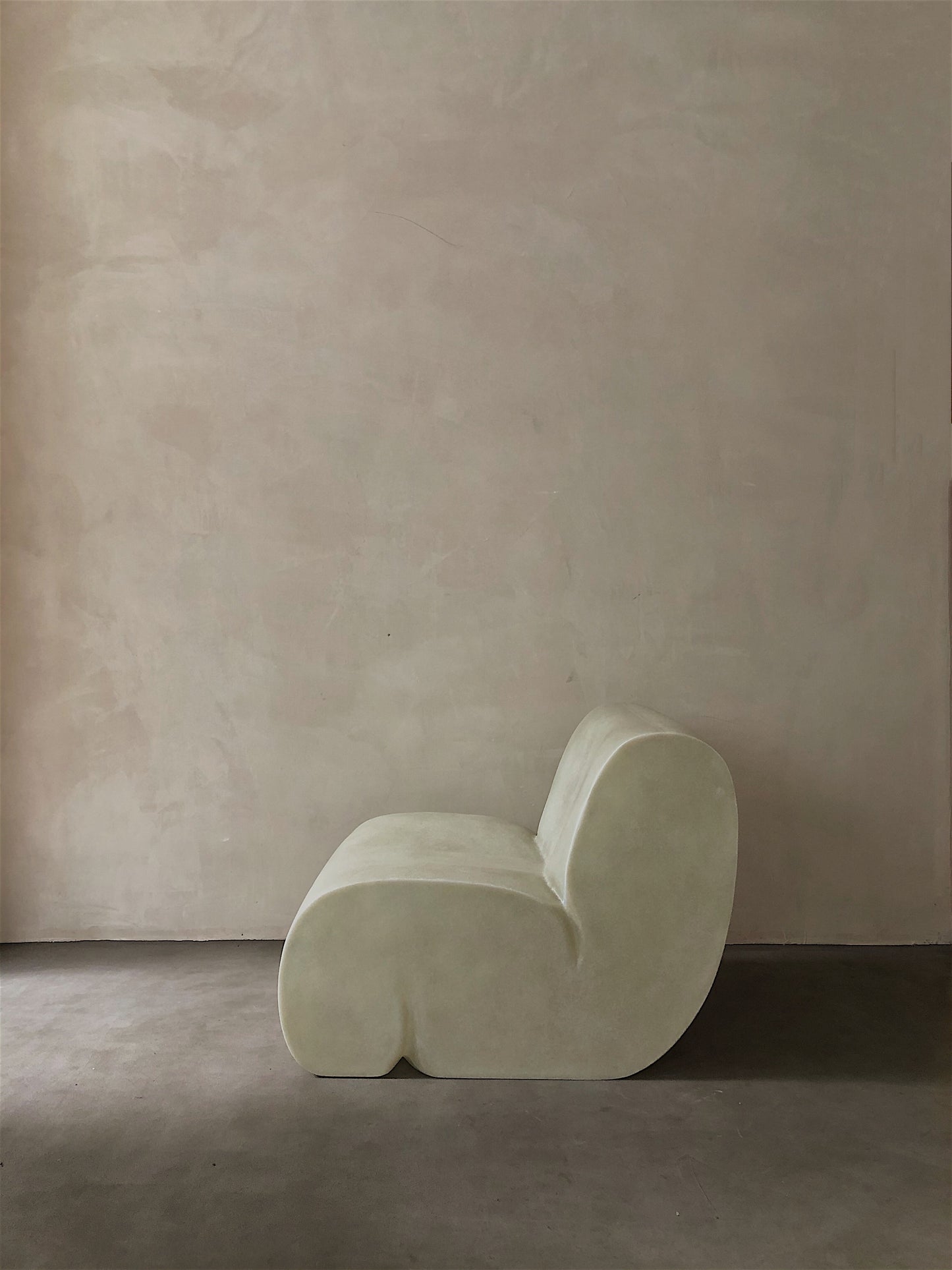 Curl-up Lounge