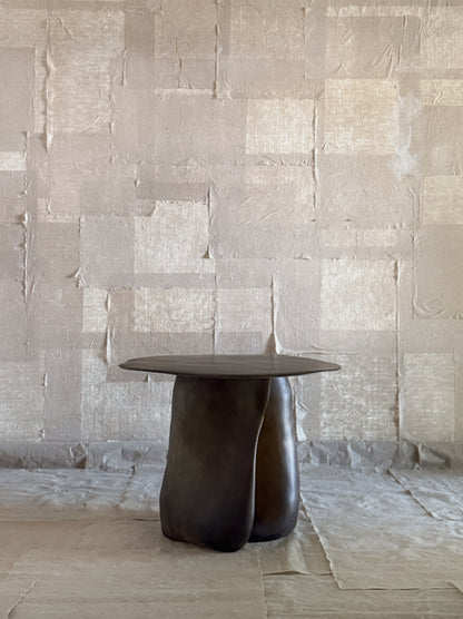 Formless Round Table